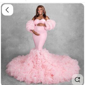 Pink maternity photoshoot dress
